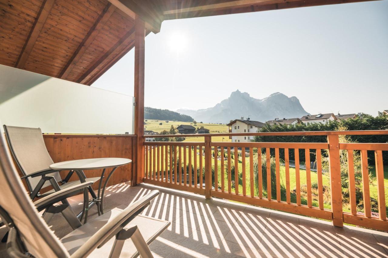 Hotel Castel Oswald Von Wolkenstein Castelrotto Exteriör bild