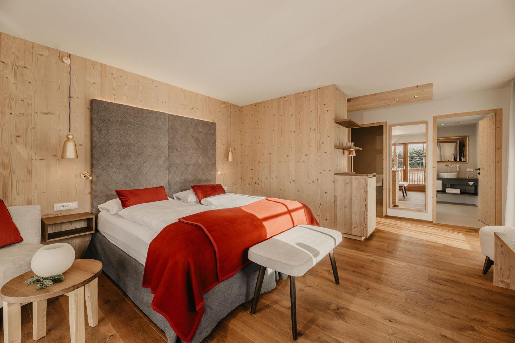 Hotel Castel Oswald Von Wolkenstein Castelrotto Exteriör bild